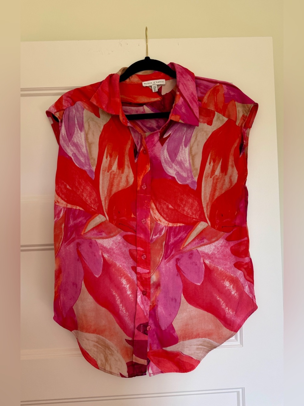 Maison Jules Women’s Pink & Red Floral Button-Front Cap Sleeve Top - Size Small